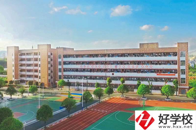 武岡市職業(yè)中專學(xué)校怎么樣？值得報考嗎？