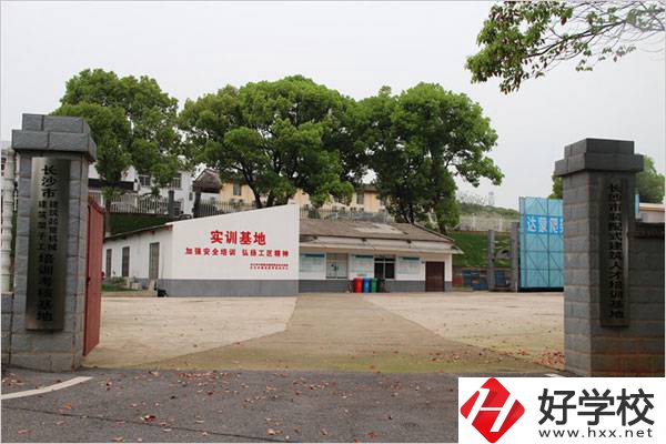 長沙市中等城鄉(xiāng)建設職業(yè)技術學校實訓樓